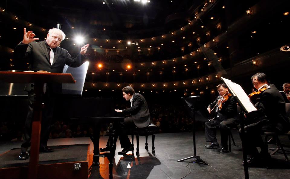 http://www.piano.or.jp/report/04ess/livereport/images/20130607_Kholodenko_%20The%20Cliburn_RalphLauer.jpg