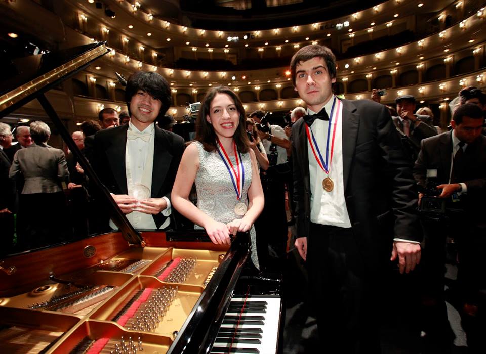 http://www.piano.or.jp/report/04ess/livereport/images/20130609_winners_%20The%20Cliburn_RalphLauer.jpg