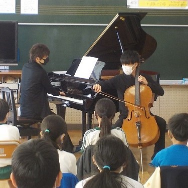 concert_pkup_201022.jpg